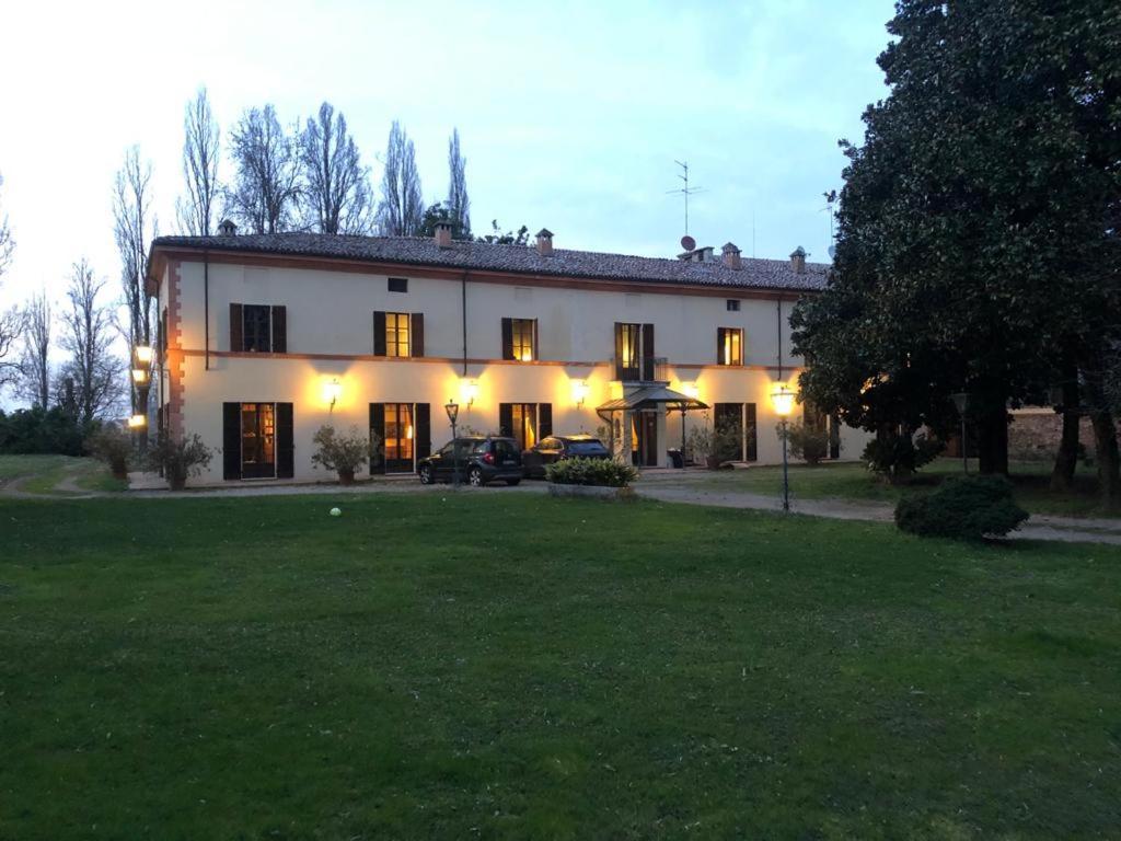 Villa Dom Piacenza Zewnętrze zdjęcie